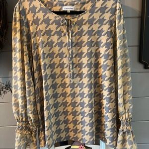 Calvin Klein Grey and Cream Houndstooth Blouse